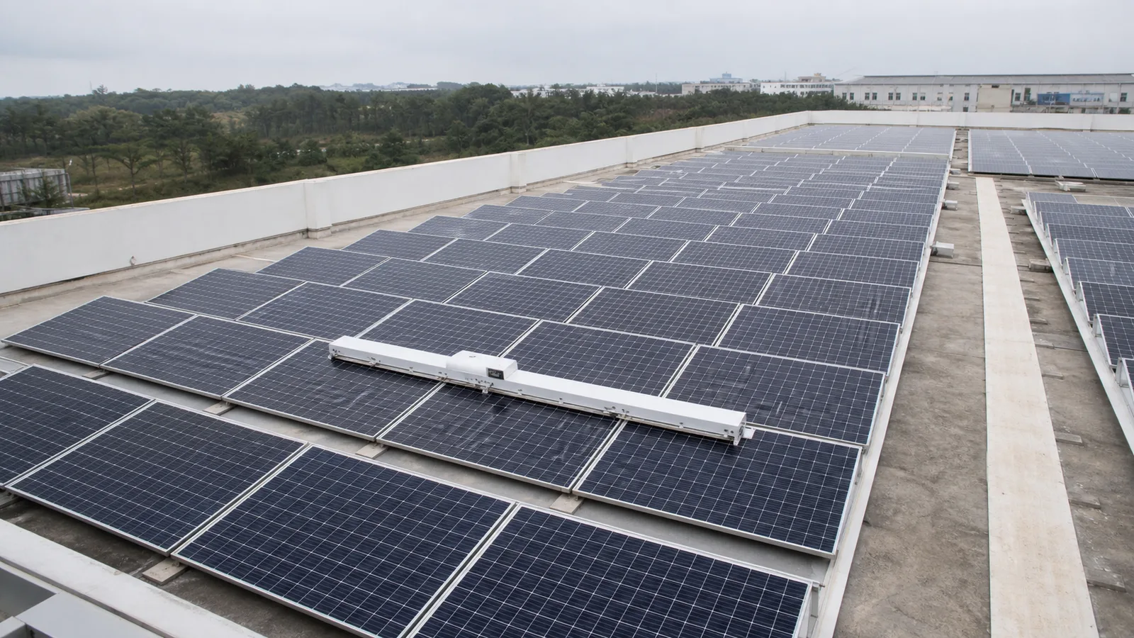 Lift & Shift deployment on a commercial rooftop solar array